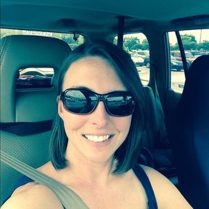 Meet your Posher, Candice