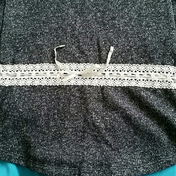 Girls top - Picture 3 of 3