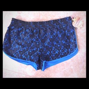 Princess Vera Wang Lace Shorts Size Large