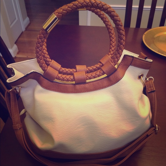 Versona purse