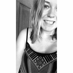 Meet your Posher, Danielle