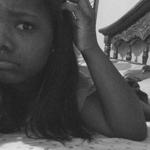 Meet your Posher, Shekita