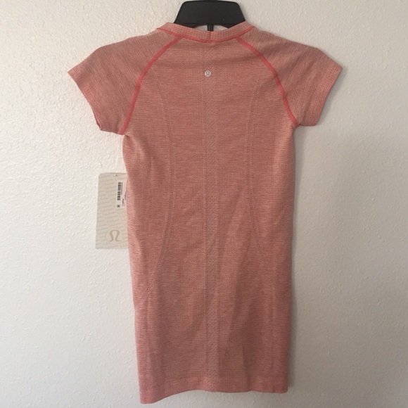 Lululemon swiftly shirt - Picture 4 of 4