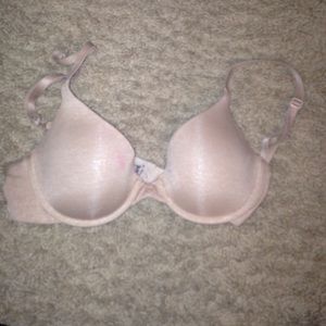 Victoria secret; tan; Demi; tshirt bra