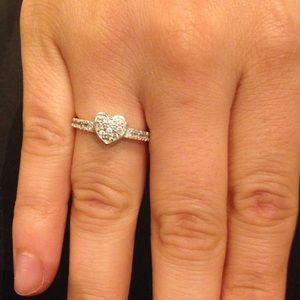 Sterling silver 925 size six. Petite