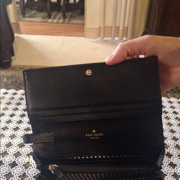 NEW Kate spade wallet or wristlet - Picture 4 of 4