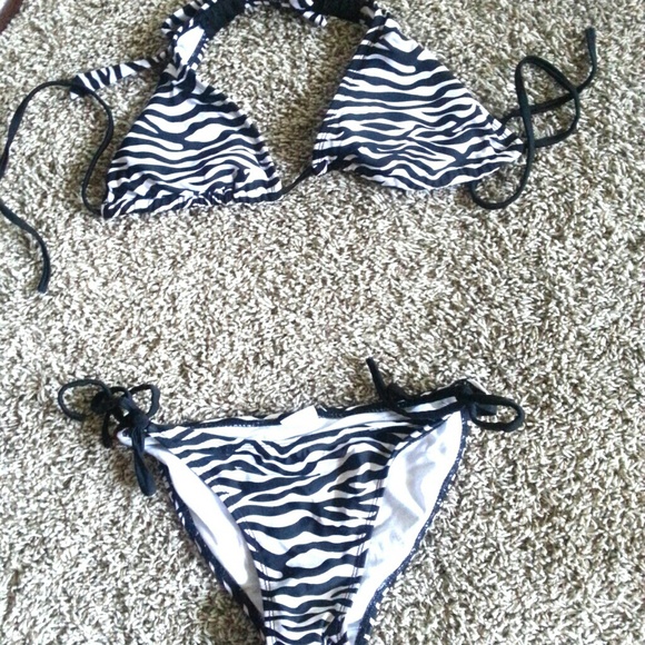 Lovely bikini!
