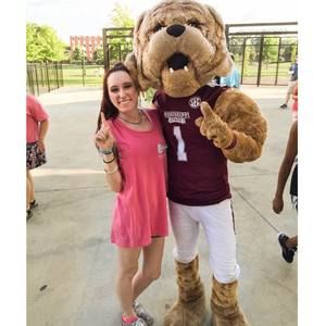 Meet your Posher, Hannah