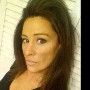 Meet your Posher, Elaine