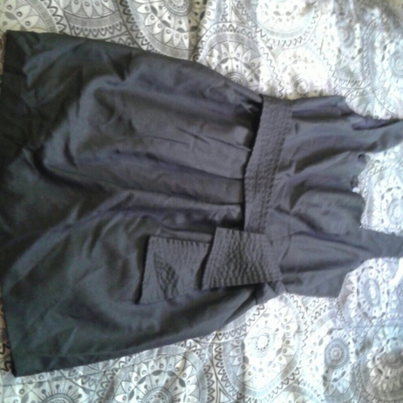 Grey knee length dress w/pockets