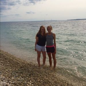 Meet your Posher, Saige