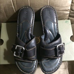 Born sandal. Black Size 9