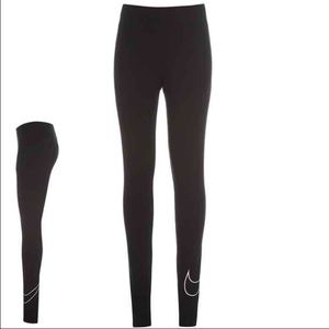 Nike cropped leggings