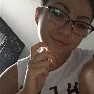 Meet your Posher, Haley