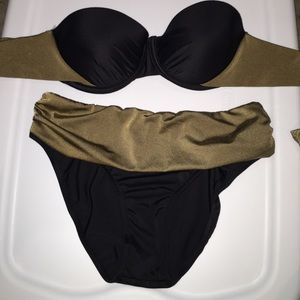 VENUS Strapless Bikini - NWOT
