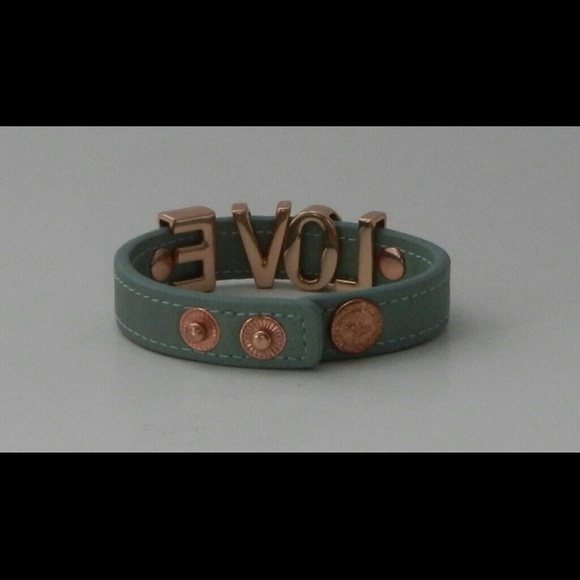 Snap  Button Closure Bracelet - Picture 2 of 2