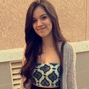 Meet your Posher, Danielle