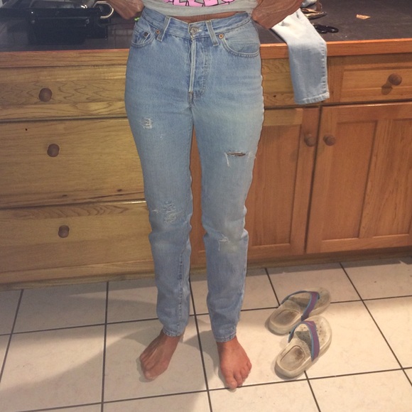 Levi size 3 L high waisted jeans