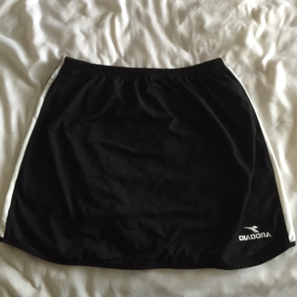 Tennis Skirt - Picture 1 of 3
