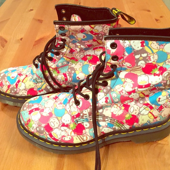 Dr. Martens x Sanrio 8 eye lace up boots