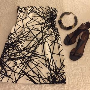 Host Pick 🎉💝🎈💄👗👛Strapless cocktail dress