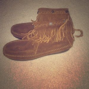 Brown Minnetonka Fringe Moccasins