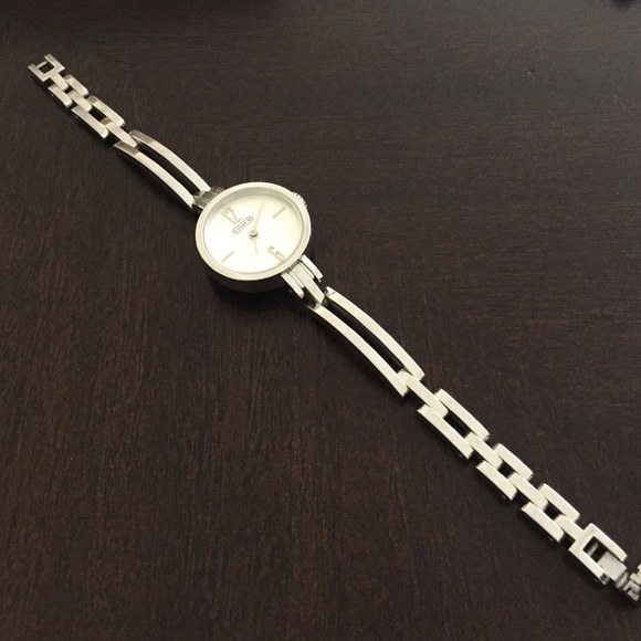 Authentic coach watch - Picture 1 of 4
