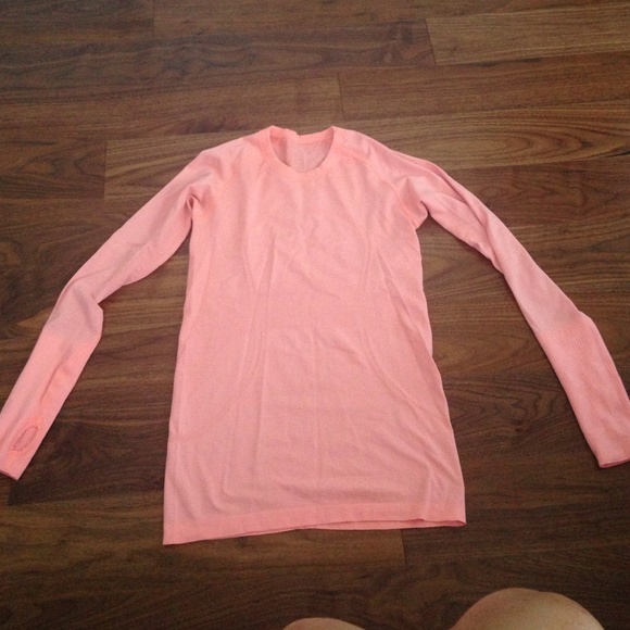 Pink/coral lulu run swiftly