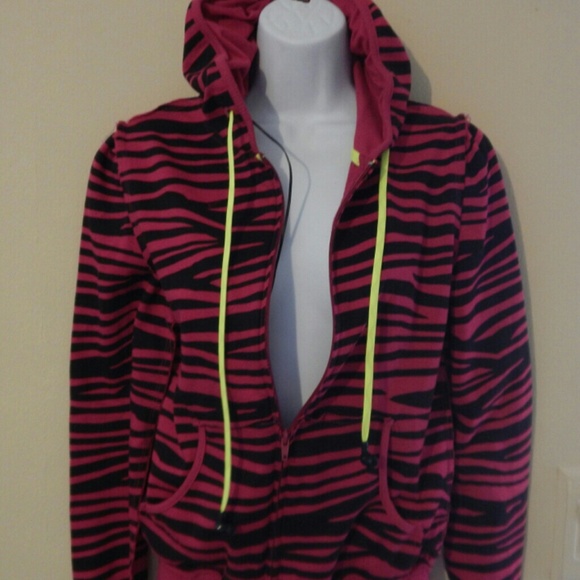 Zebar Jacket With Headphone Drawstrings - Picture 3 of 4