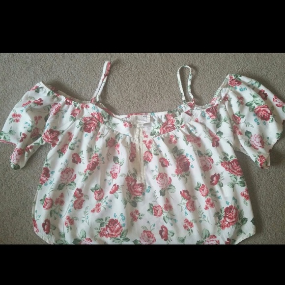 Floral off the shoulder crop top