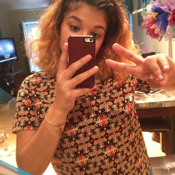 Meet Your Posher!! - Picture 2 of 4