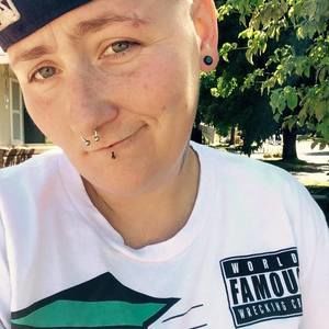 Meet your Posher, Justine