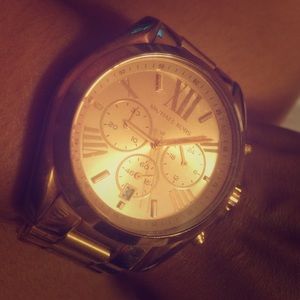 ❌❌WOMENS ROSE GOLD MICHAEL KORS WATCH❌❌