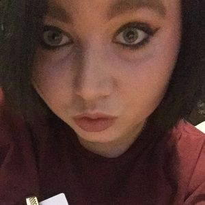 Meet your Posher, Lacie