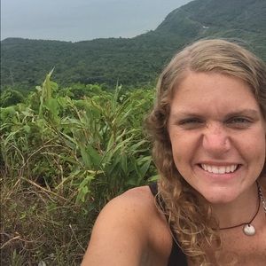 Meet your Posher, Amanda