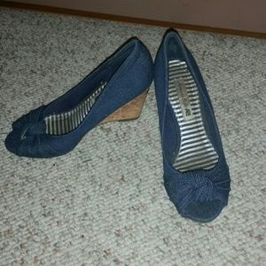 American Eagle shoes