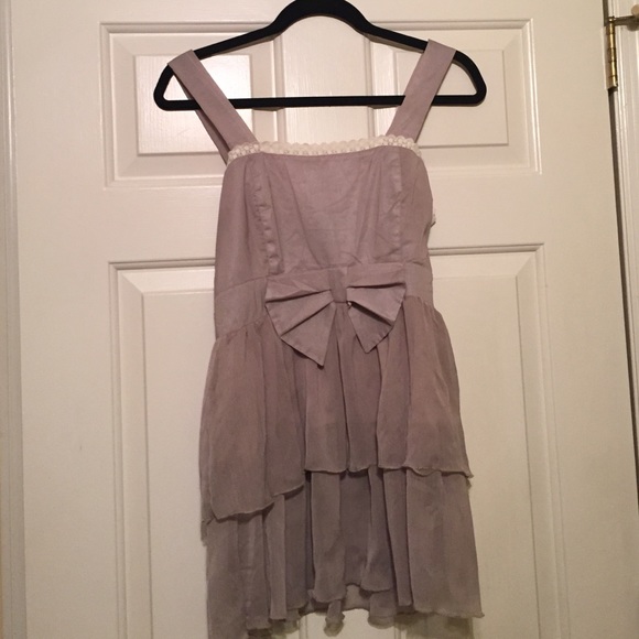 Ruffle bow top - Picture 1 of 4