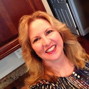 Meet your Posher, Beverly