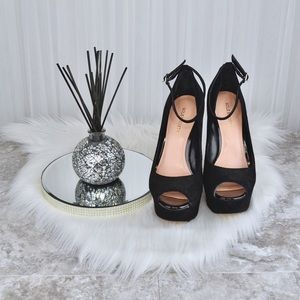 SOLE SOCIETY Suede Louisa Platform Wedge