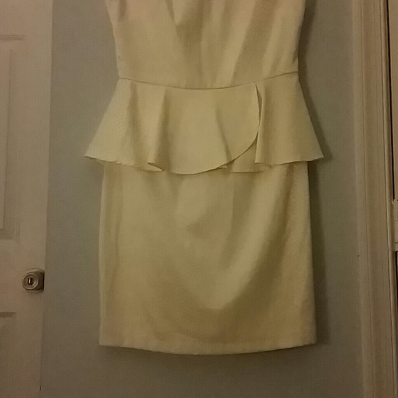 Dress - Picture 4 of 4