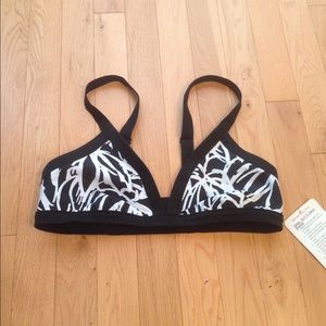 Lululemon Water: Surf To Sand Booster Top