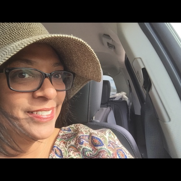 Meet your Posher, Lynnette