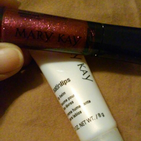 Mary Kay lip color plus free SATIN lips - Picture 1 of 3