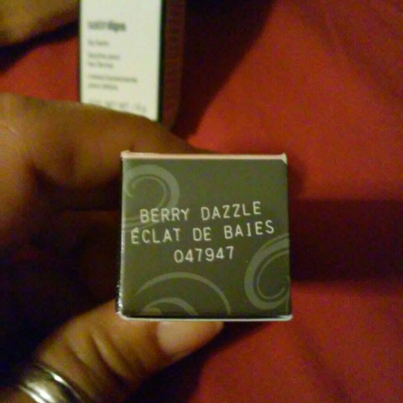 Mary Kay lip color plus free SATIN lips - Picture 2 of 3