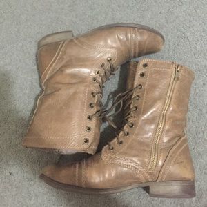combat boots