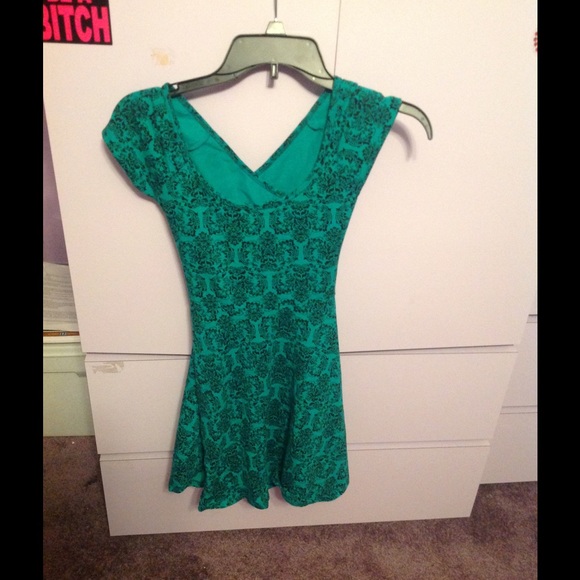 Dress - Picture 1 of 1