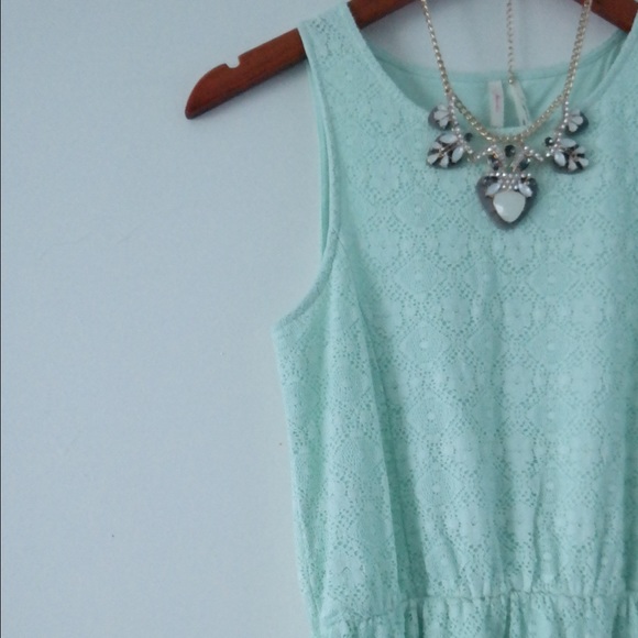 Lace Dress - Picture 2 of 4