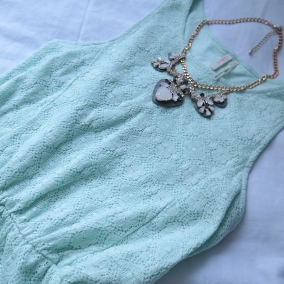 Lace Dress - Picture 3 of 4