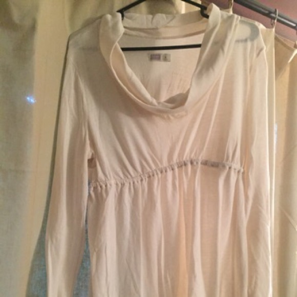 Long sleeved top