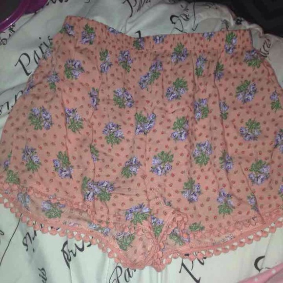 Shorts with flowers